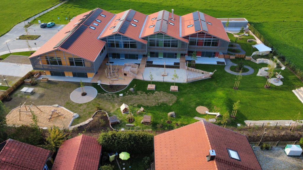 dji_fly_20250827_184204_188_1756313158920_photo_optimized
